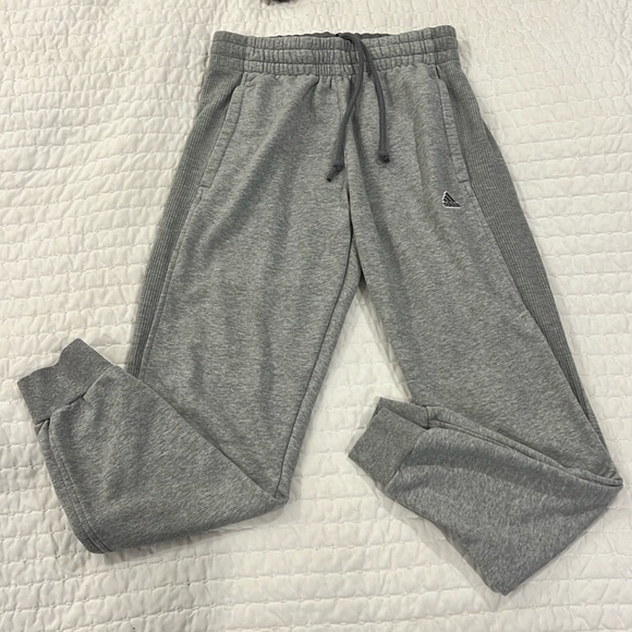 adidas Pants - Adidas gray women’s sweatpants joggers size small
